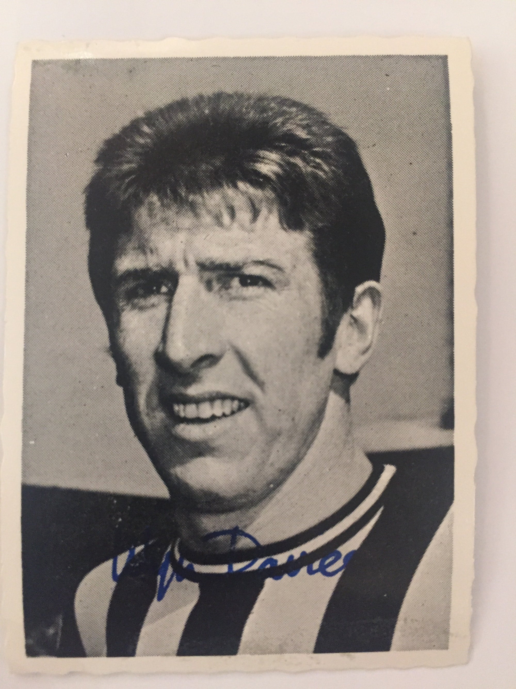 005. WYN DAVIES - NEWCASTLE UNITED