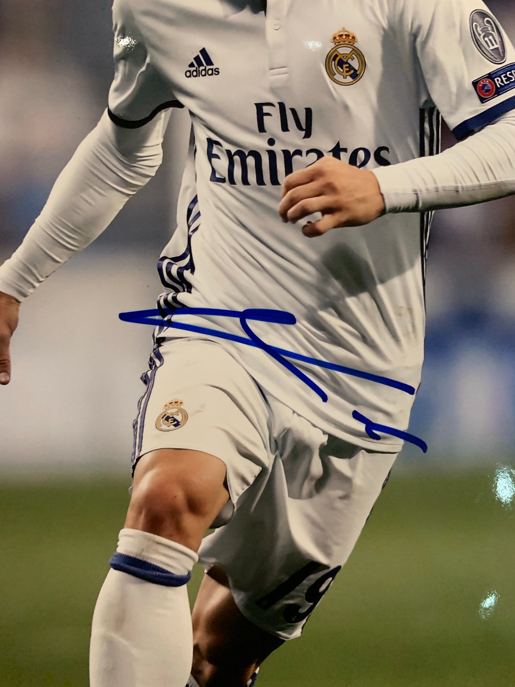 LUKA MODRIC - SIGNERT BILDE MED EKTEHETSBEVIS/COA