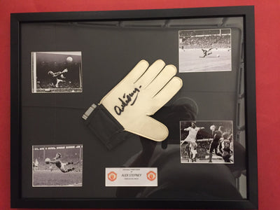ALEX STEPNEY - SIGNERT KEEPERHANSKE MED EKTEHETSGARANTI/COA