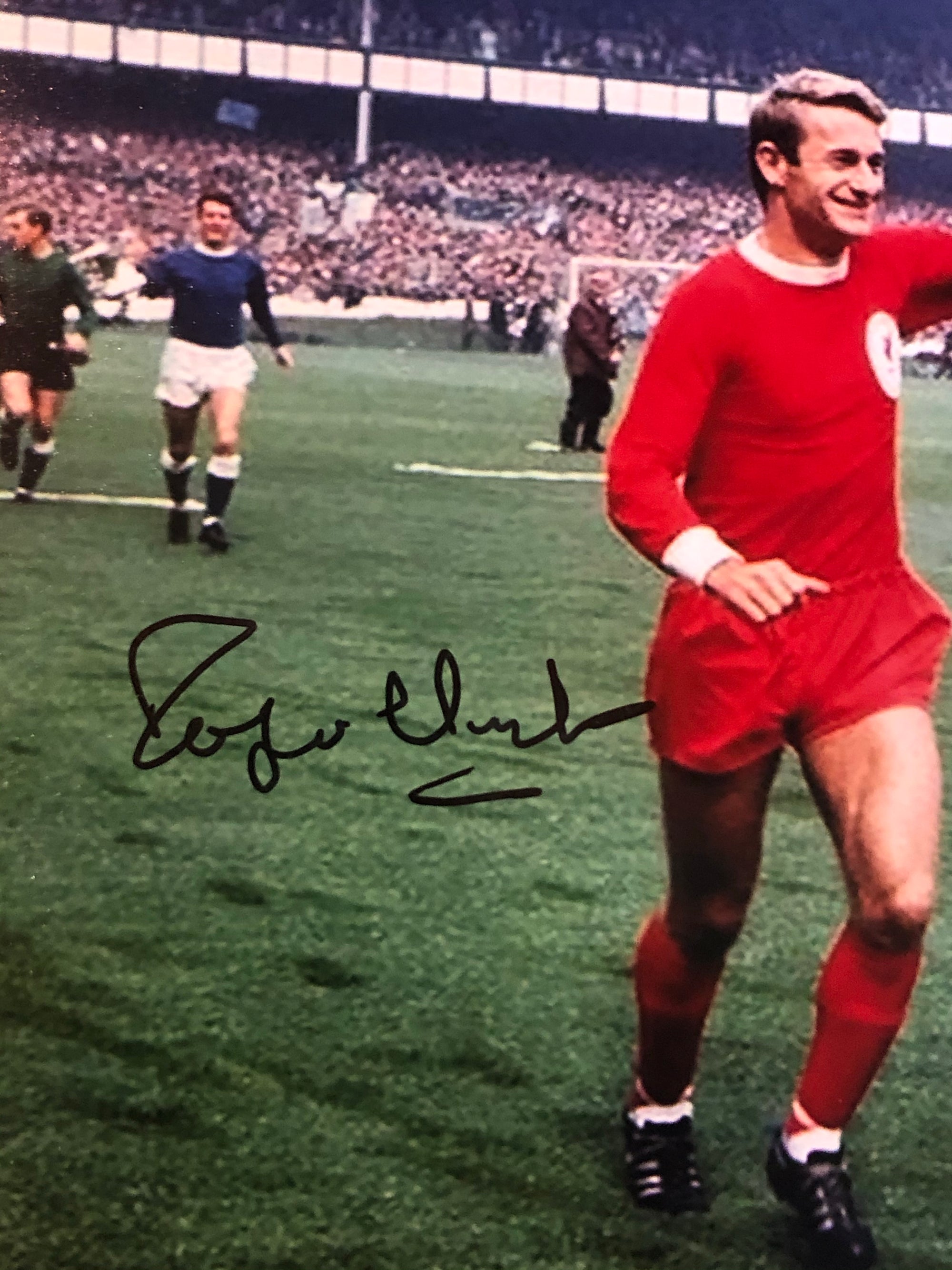 LIVERPOOL - ROGER HUNT - SIGNERT BILDE MED EKTEHETSBEVIS/COA
