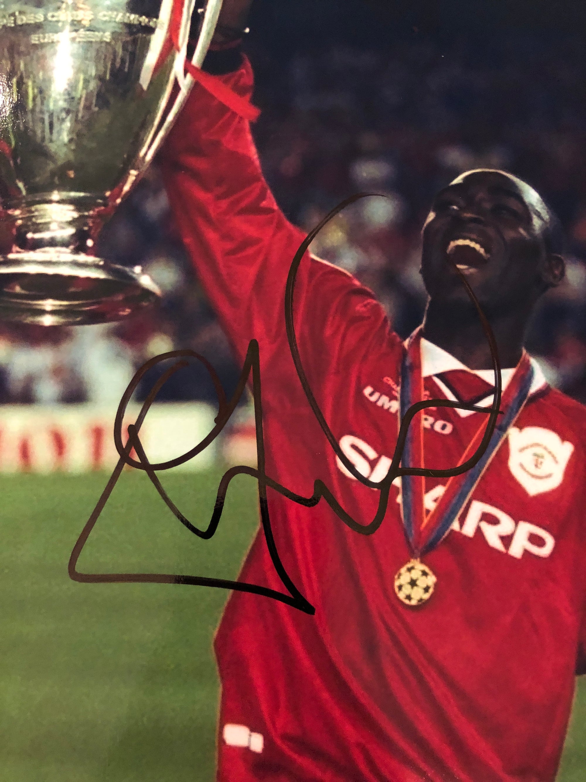 MANCHESTER UNITED - ANDY COLE - SIGNERT BILDE MED EKTEHETSBEVIS/COA