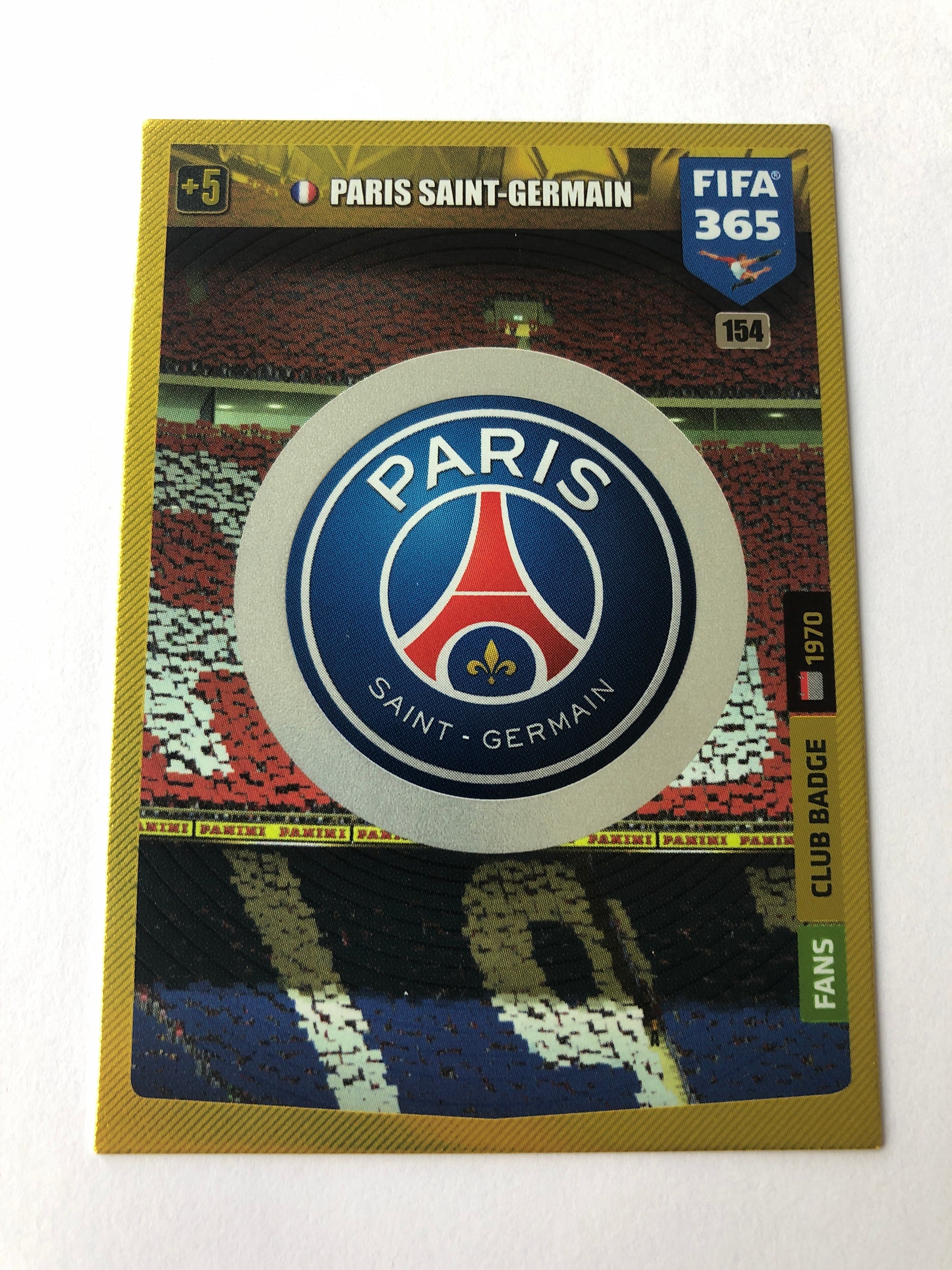 154. PARIS SAINT-GERMAIN - FANS CLUB BADGE