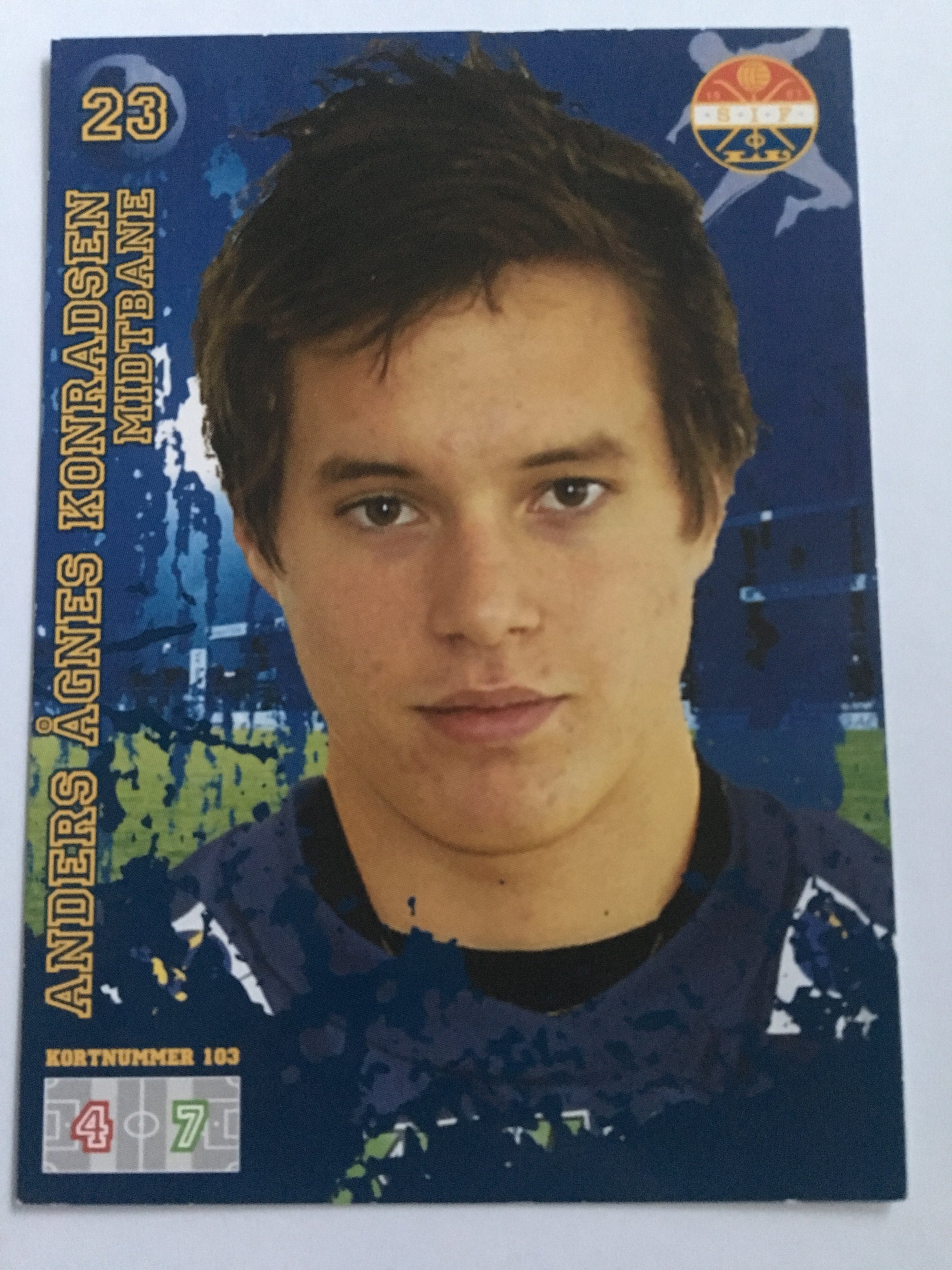 STRØMSGODSET - ANDERS ÅGNES KONRADSEN