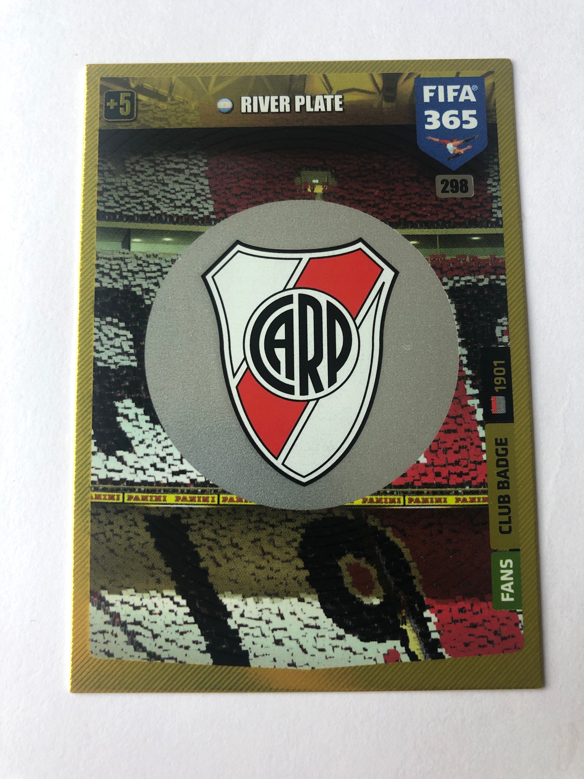 298. RIVER PLATE - FANS CLUB BADGE