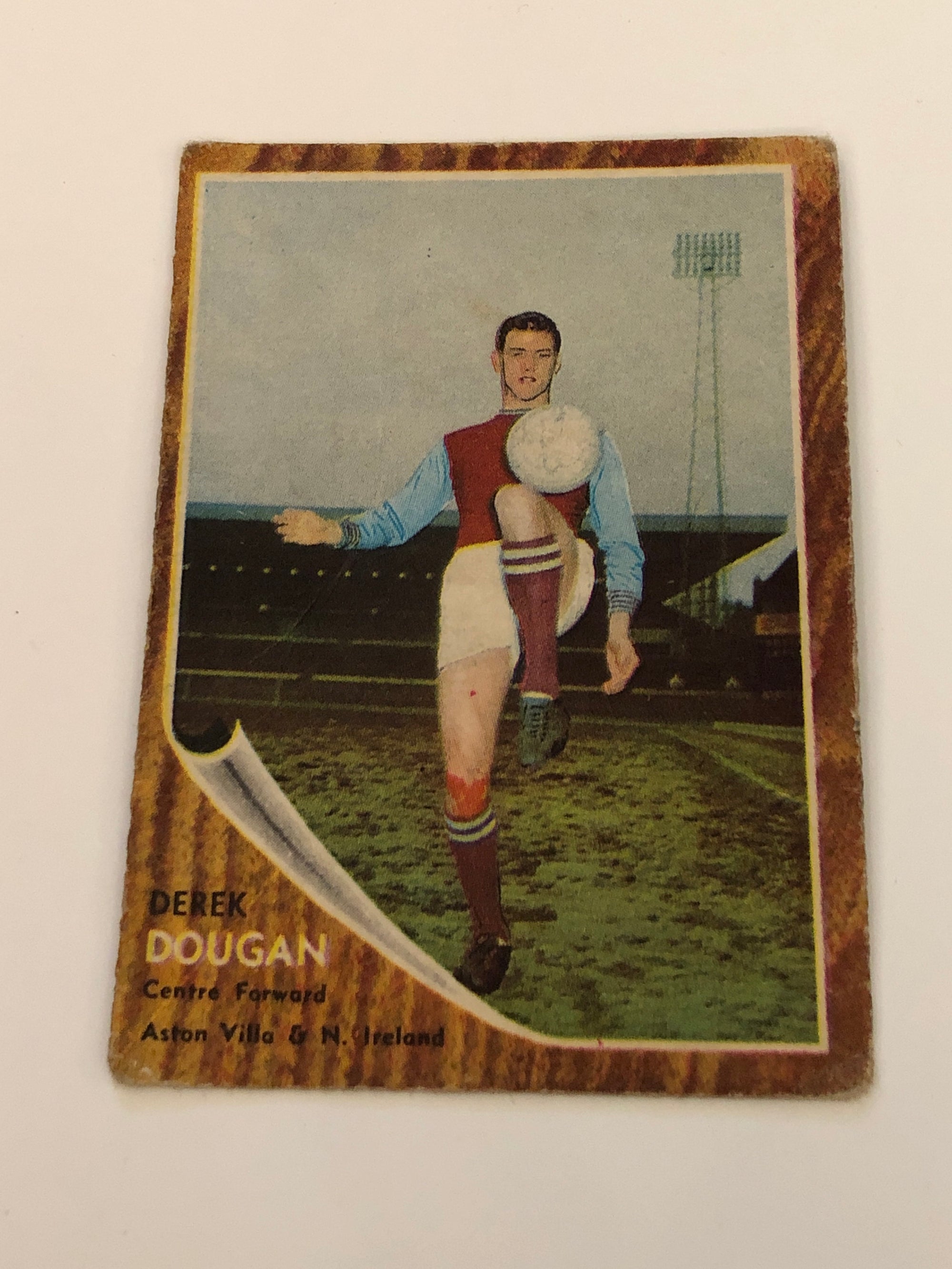 002. DEREK DOUGAN - ASTON VILLA