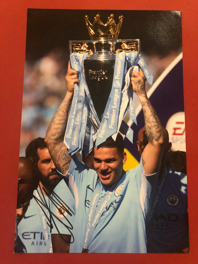 MANCHESTER CITY - EDERSON MORAES - SIGNERT BILDE MED COA/EKTEHETSBEVIS