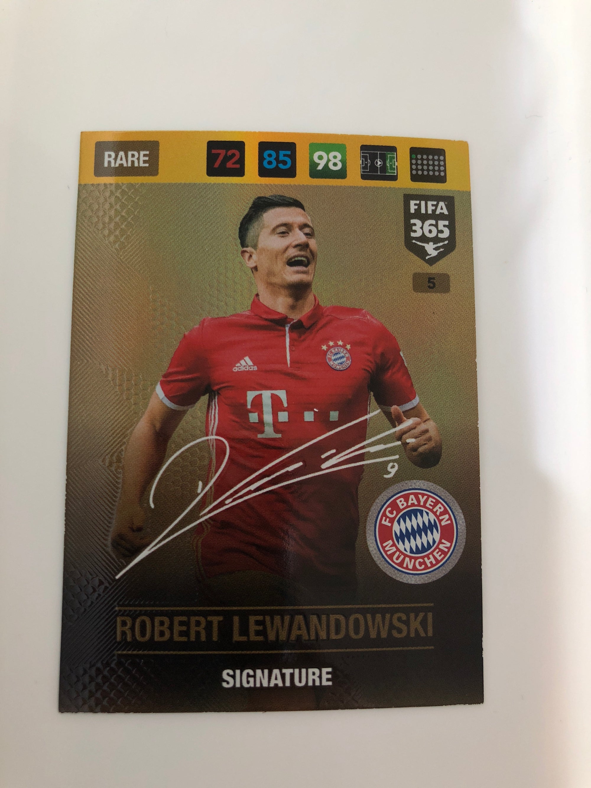 005. ROBERT LEWANDOWSKI - FC BAYERN MÜNCHEN - RARE - SIGNATURE