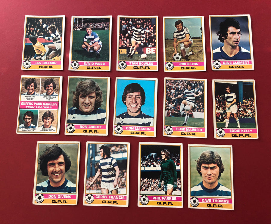 000. QUEENS PARK RANGERS - KOMPLETT SETT MED FOTBALLKORT FRA 1977