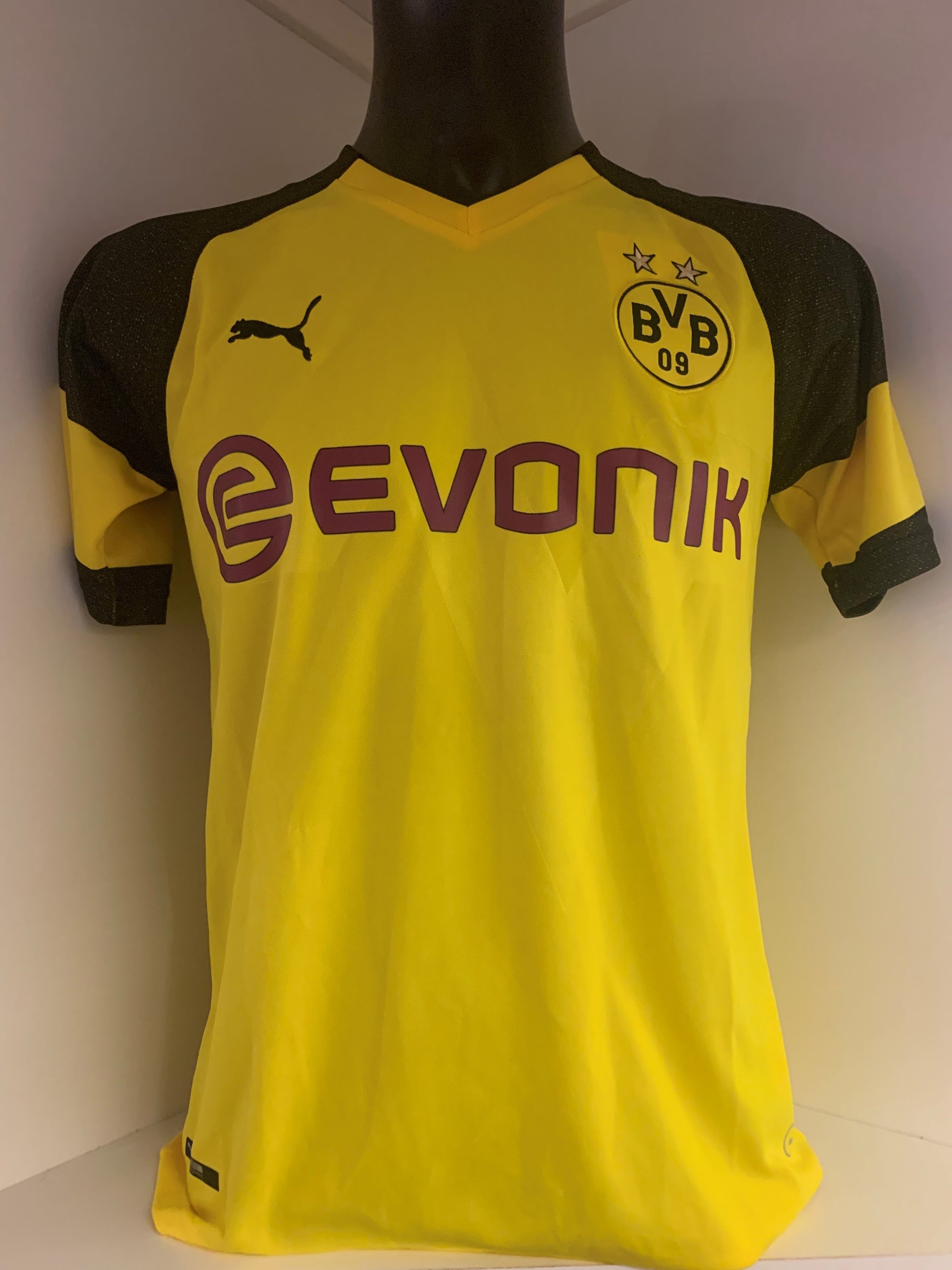 JADON SANCHO - SIGNERT DRAKT MED EKTEHETSBEVIS/COA