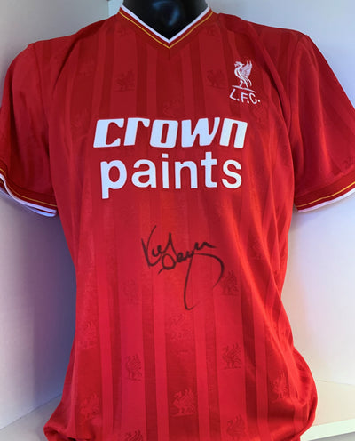 SIR KENNY DALGLISH - SIGNERT DRAKT MED EKTEHETSBEVIS/COA