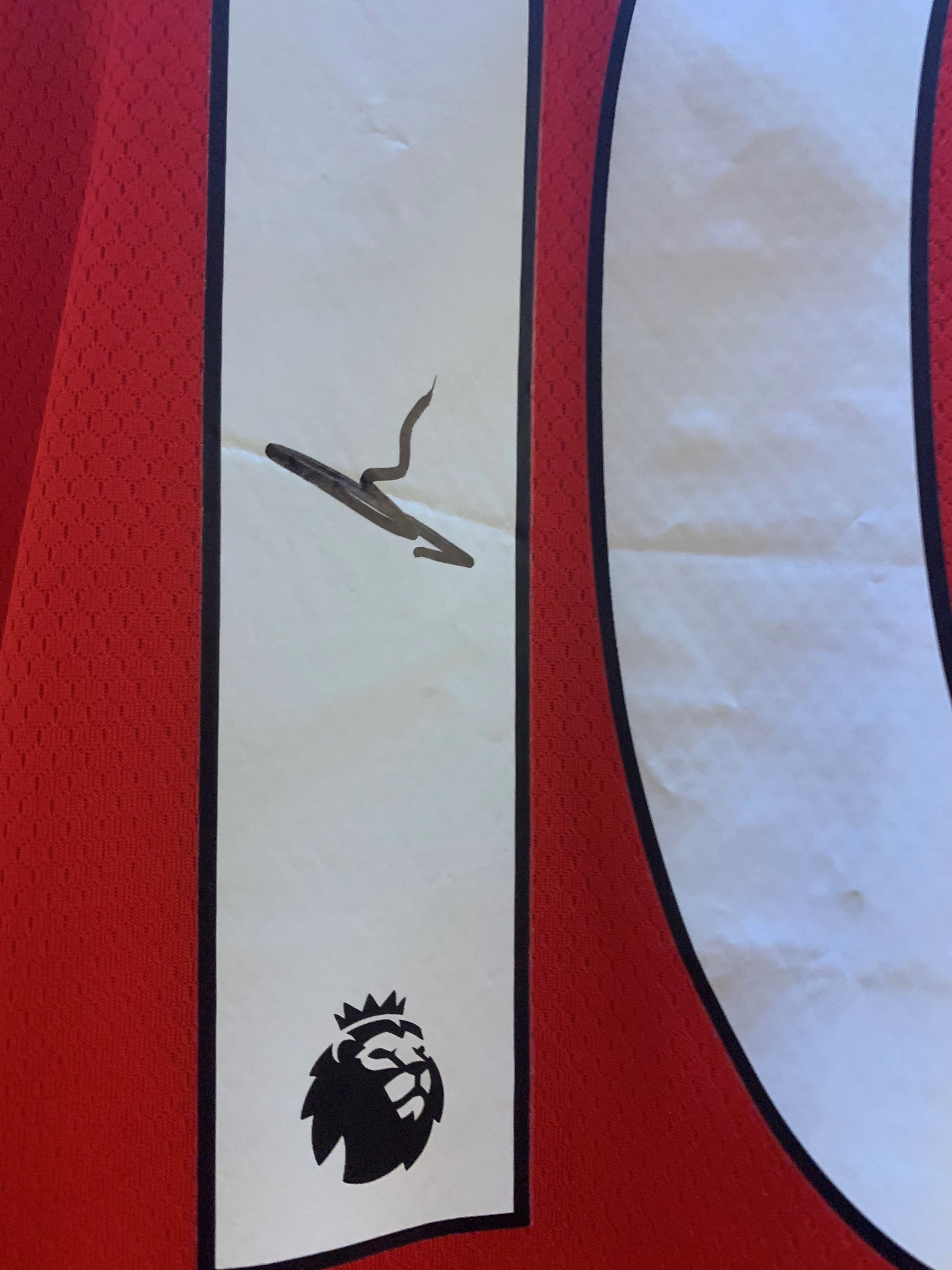 ARSENAL - MESUT ÖZIL - SIGNERT DRAKT MED EKTEHETSBEVIS/COA