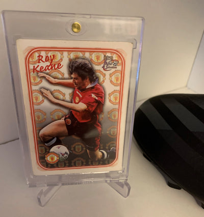 ROY KEANE - SIGNERT SKO MED EKTEHETSBEVIS/COA