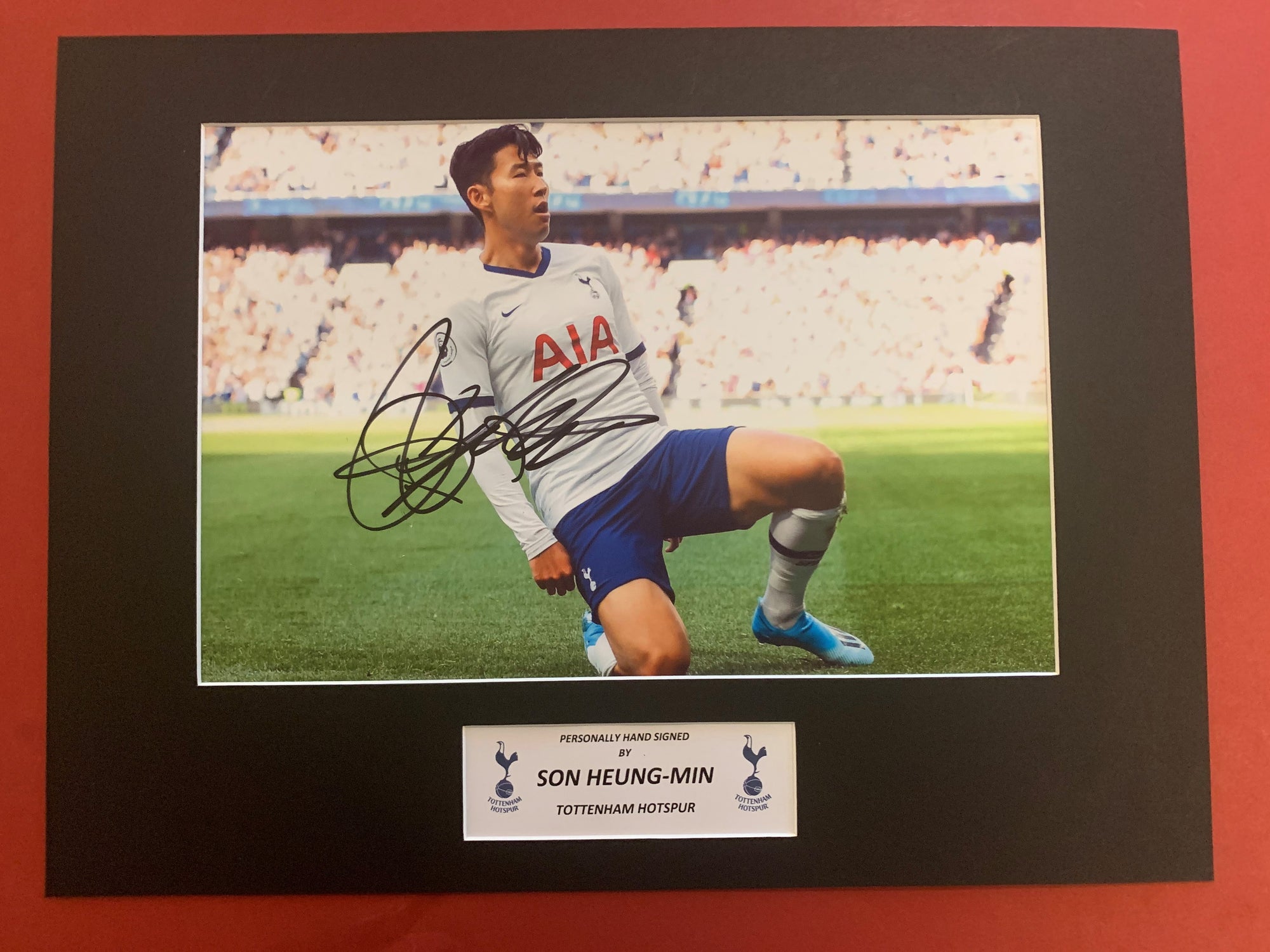 HEUNG-MIN SON - SIGNERT BILDE MED EKTEHETSGARANTI/COA