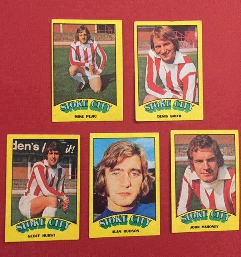 000. STOKE CITY - KOMPLETT SETT MED FOTBALLKORT FRA A&BC 1974/75